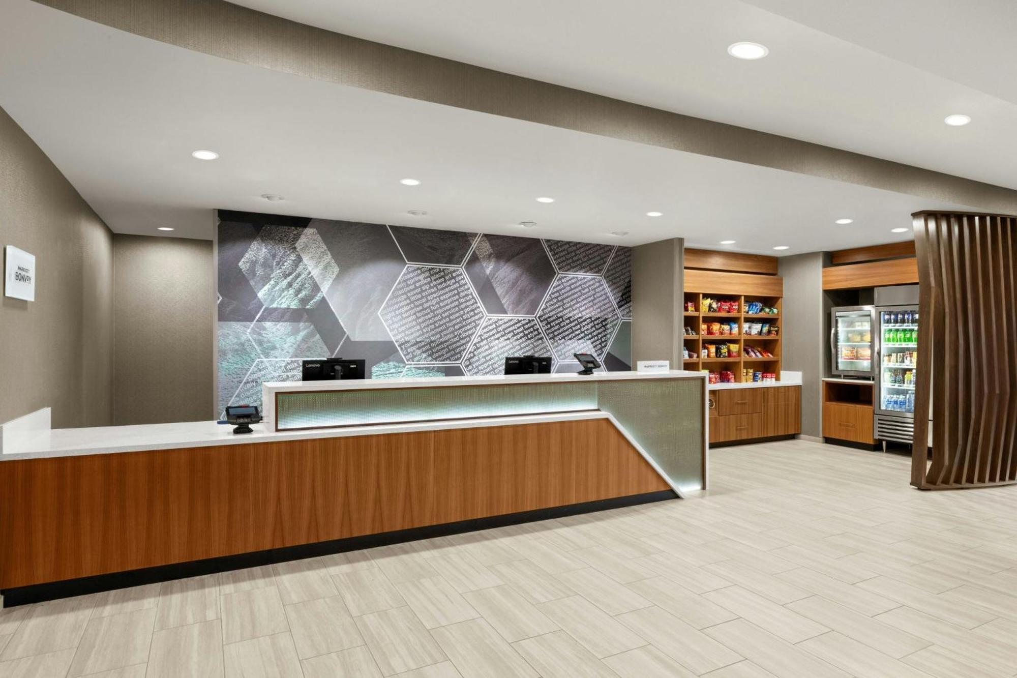Springhill Suites By Marriott Кейнаб Екстериор снимка